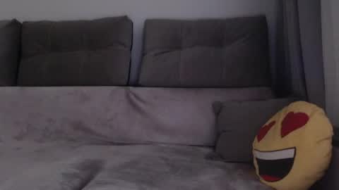 velvetmoon123 online show from April 2, 2026, 6:22 am