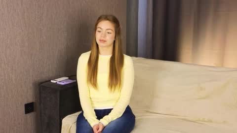 Snapshot of velvetobscura chatting on February 24, 2026, 6:11 am Alice online show from February 24, 2026, 6:11 am