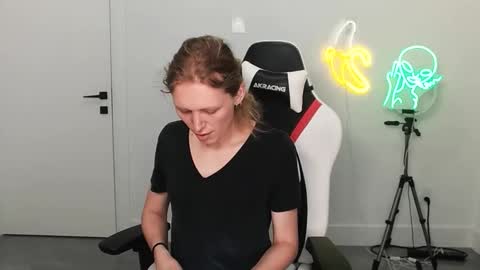 Snapshot of velvettgirl chatting on February 10, 2026, 10:47 pm VelvetTGirl online show from February 10, 2026, 10:47 pm