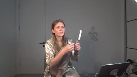 VelvetTGirl online show from April 6, 2026, 5:30 am