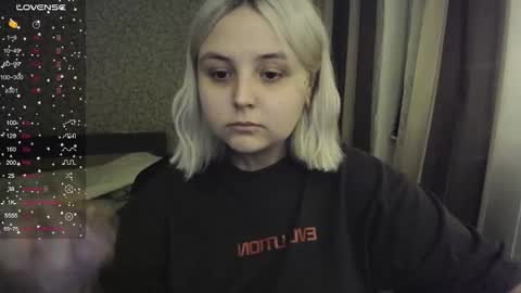 eva 3 online show from October 31, 2025, 11:06 pm