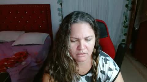 venecasexy44 online show from January 17, 2026, 11:26 am