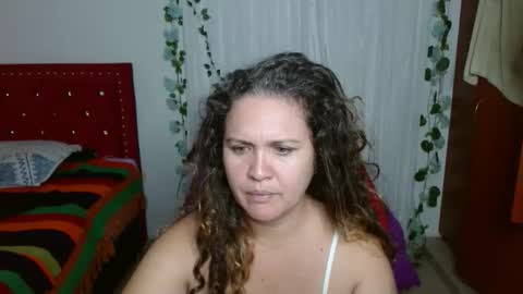 venecasexy44 online show from May 19, 2026, 9:37 am