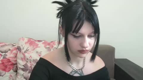 Snapshot of venera_goddess chatting on February 12, 2025, 7:13 am Naly online show from February 12, 2025, 7:13 am
