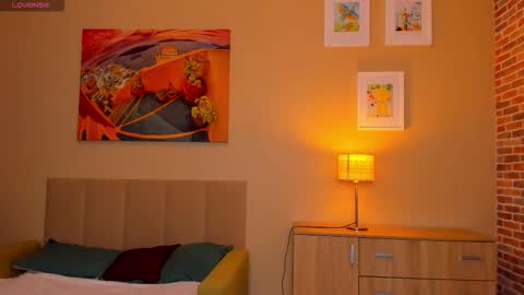 veneradi615 online show from September 12, 2025, 9:37 pm