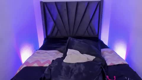 Miss  B. online show from March 5, 2025, 1:42 am