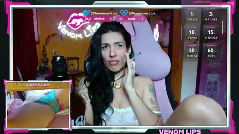 Snapshot of venomouslips chatting on October 22, 2025, 1:44 pm VenomLips online show from October 22, 2025, 1:44 pm