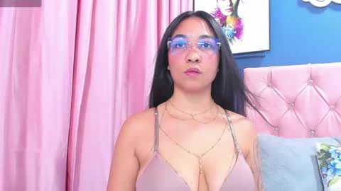 Snapshot of venus_0110 chatting on March 8, 2025, 10:02 pm Venus Veracruz online show from March 8, 2025, 10:02 pm