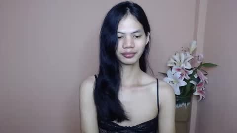 venus cute online show from November 18, 2025, 10:47 pm