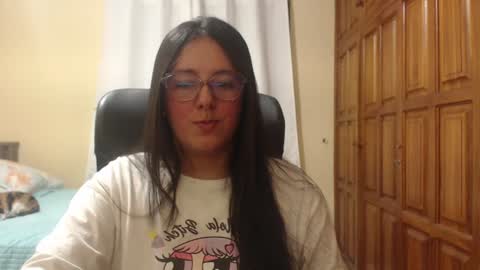 Snapshot of venus_cat_ chatting on July 25, 2026, 1:36 am Venus online show from July 25, 2026, 1:36 am