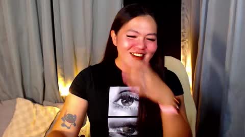 I am Colly Your mystery girl online show from April 9, 2026, 5:07 am