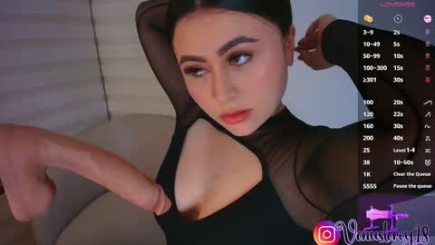 Snapshot of venus_leroy chatting on November 30, 2025, 3:21 am Venus online show from November 30, 2025, 3:21 am