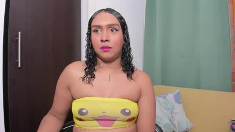 Snapshot of venus_speer chatting on December 17, 2024, 1:38 pm Luisa online show from December 17, 2024, 1:38 pm