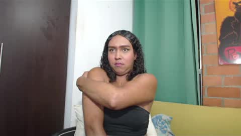 Snapshot of venus_speer chatting on January 17, 2025, 1:25 am Luisa online show from January 17, 2025, 1:25 am