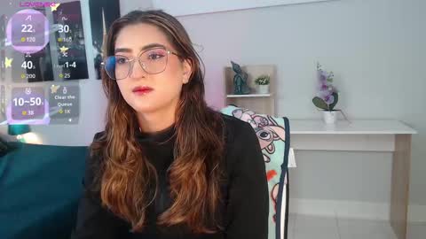 Mia online show from September 23, 2025, 12:30 pm