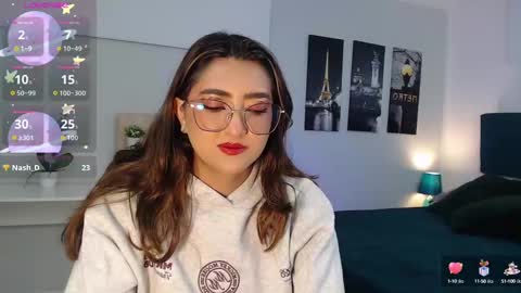 Mia online show from September 25, 2025, 1:04 pm