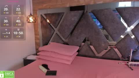 Snapshot of venus_velez chatting on June 12, 2026, 12:26 pm Venus online show from June 12, 2026, 12:26 pm