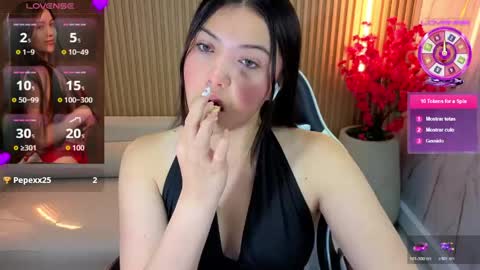 Snapshot of venus_velvet_tp chatting on May 11, 2026, 4:04 pm Venus online show from May 11, 2026, 4:04 pm