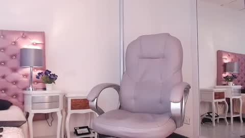 Snapshot of venusandrea29 chatting on December 20, 2025, 11:50 am Venus online show from December 20, 2025, 11:50 am