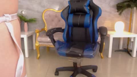 Snapshot of venuss09_s chatting on December 22, 2025, 2:14 pm venuss online show from December 22, 2025, 2:14 pm