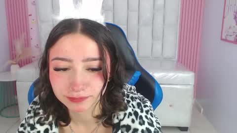 Snapshot of venuss09_s chatting on January 6, 2026, 1:26 pm venuss online show from January 6, 2026, 1:26 pm