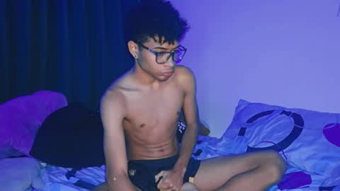 Venus  online show from May 26, 2026, 3:35 am