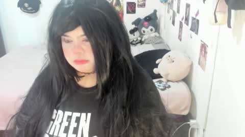 Venuss  online show from November 14, 2025, 12:26 pm