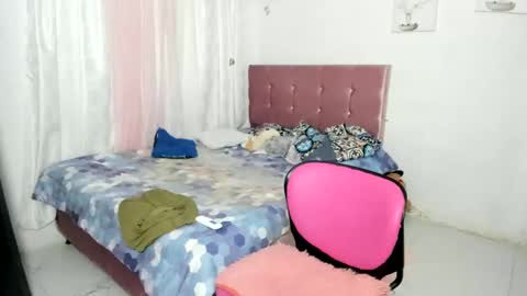 Snapshot of venuswilliamx chatting on November 5, 2025, 1:05 am venus online show from November 5, 2025, 1:05 am