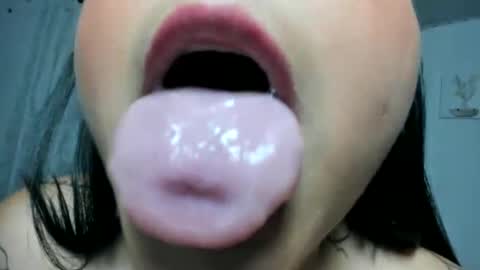 Snapshot of venuswilliamx chatting on November 19, 2025, 12:43 am venus online show from November 19, 2025, 12:43 am