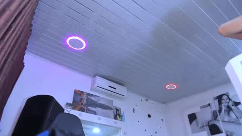 ---Venuz--- online show from February 23, 2025, 7:55 am