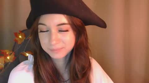 Una online show from October 31, 2025, 2:18 pm