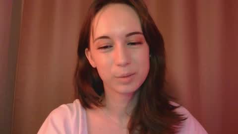 Una online show from December 4, 2025, 1:20 pm