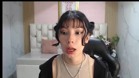 Verana  online show from October 17, 2025, 3:53 am
