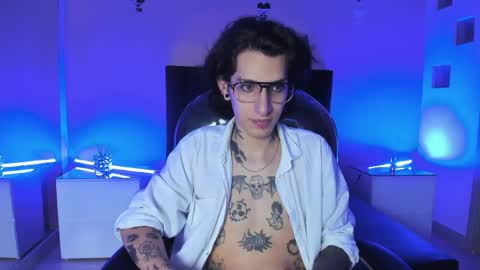 vergil_noir online show from April 25, 2026, 5:32 am