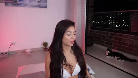 vero_cam online show from February 27, 2025, 12:54 am