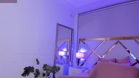 Vero online show from December 21, 2025, 4:08 am