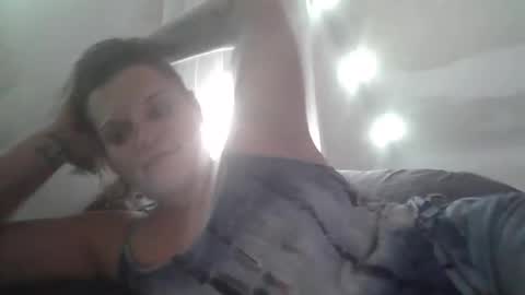 Snapshot of veronica90210 chatting on November 10, 2025, 2:05 pm veronica90210 online show from November 10, 2025, 2:05 pm