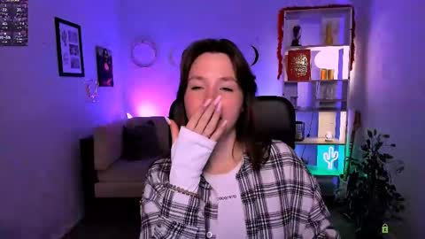 Ronni online show from April 15, 2026, 7:58 pm