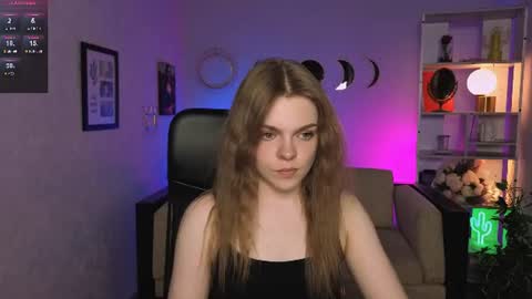 Snapshot of veronica_bubble chatting on June 27, 2026, 7:19 pm Ronni online show from June 27, 2026, 7:19 pm