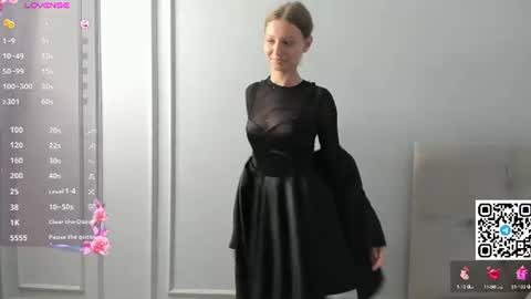 Snapshot of veronica_burns chatting on July 30, 2026, 11:42 am Anny online show from July 30, 2026, 11:42 am