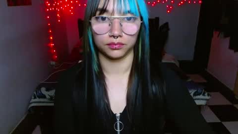 Veronica online show from November 24, 2025, 12:32 am