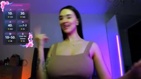 Veronica online show from September 21, 2025, 3:46 pm