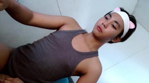 veronica_vaughn02 online show from October 16, 2025, 7:31 am