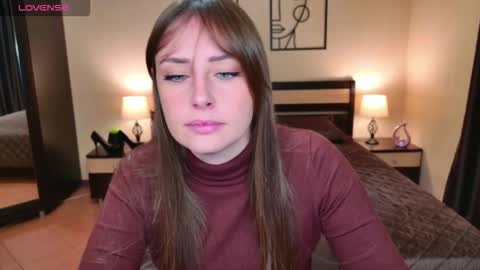 Veronica online show from October 14, 2025, 4:57 am