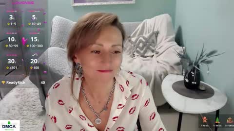 Helen online show from October 22, 2025, 7:08 am