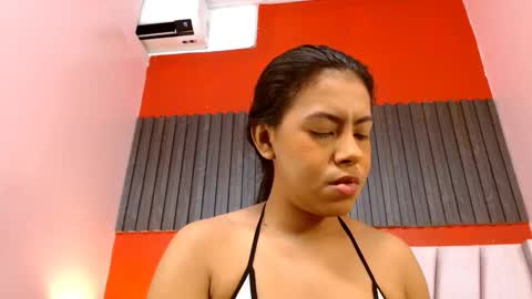 Snapshot of veronicarobles chatting on November 21, 2025, 6:06 pm Veronica Robles online show from November 21, 2025, 6:06 pm