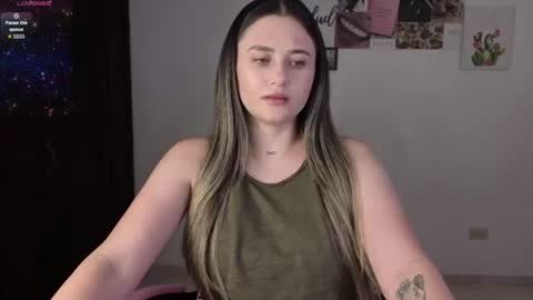 Snapshot of veronika__winslow_ chatting on June 28, 2026, 4:29 am Vero online show from June 28, 2026, 4:29 am