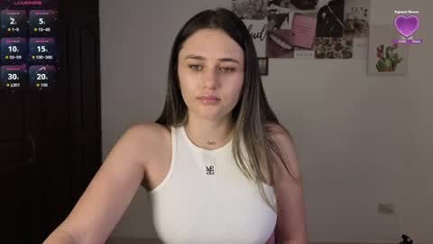 Snapshot of veronika__winslow_ chatting on July 17, 2026, 6:09 am Vero online show from July 17, 2026, 6:09 am