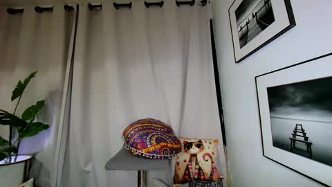 veronica online show from March 29, 2026, 4:01 am