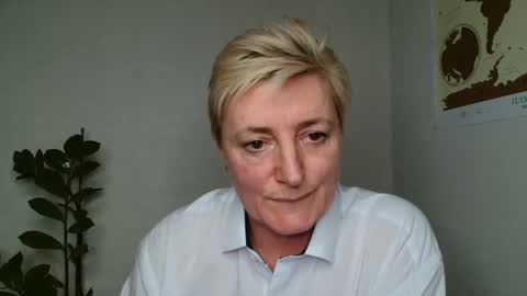 verony_ online show from March 8, 2025, 3:24 pm